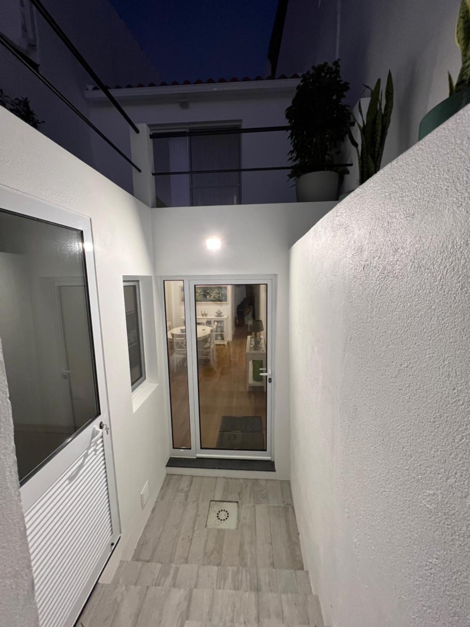 Urban 41 Guest House Ponta Delgada Kültér fotó